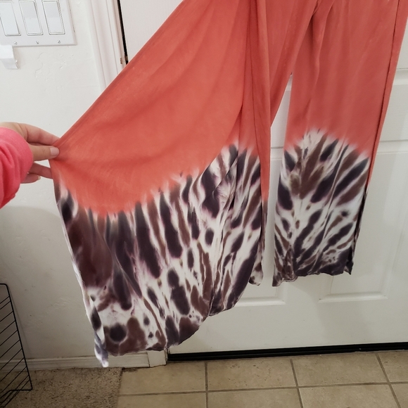 Young Fabulous and Broke size Medium - Picture 3 of 7